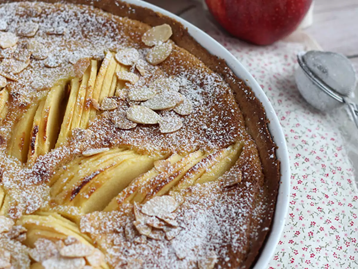 Jabolčna in mandljeva torta (Tarte normande) - fotografija 4