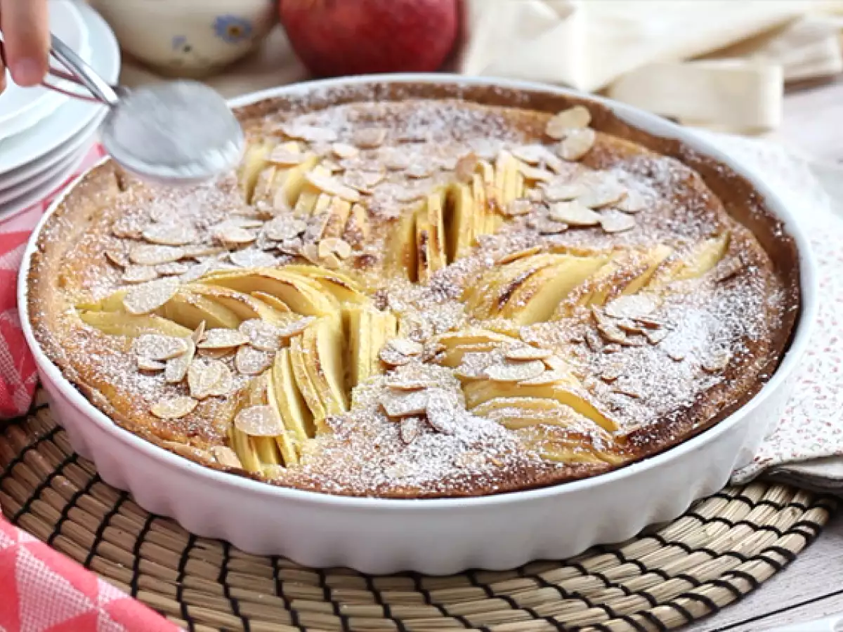Jabolčna in mandljeva torta (Tarte normande) - fotografija 6