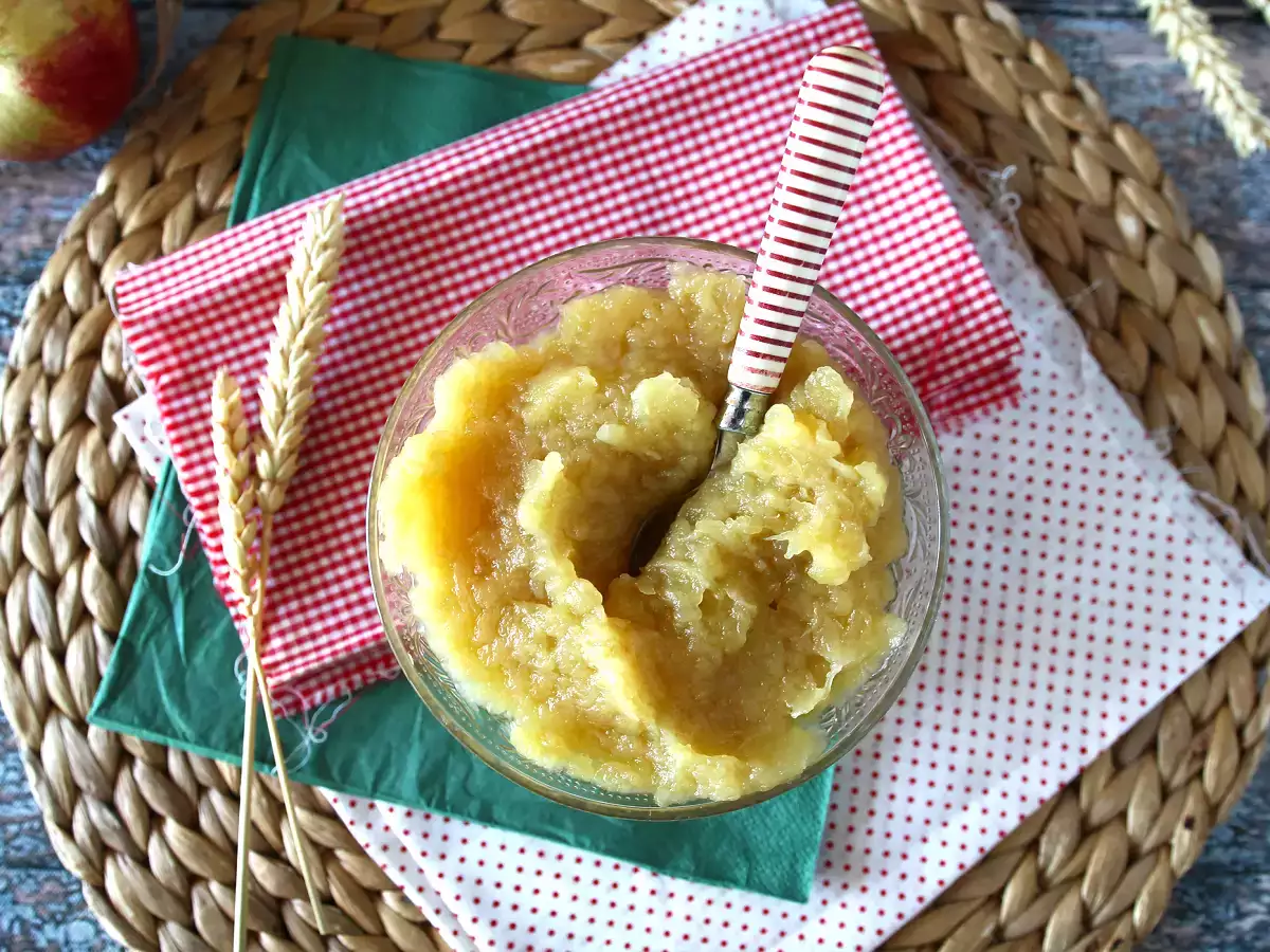 Jabolčni kompot v kuhinji Cookeo - fotografija 2