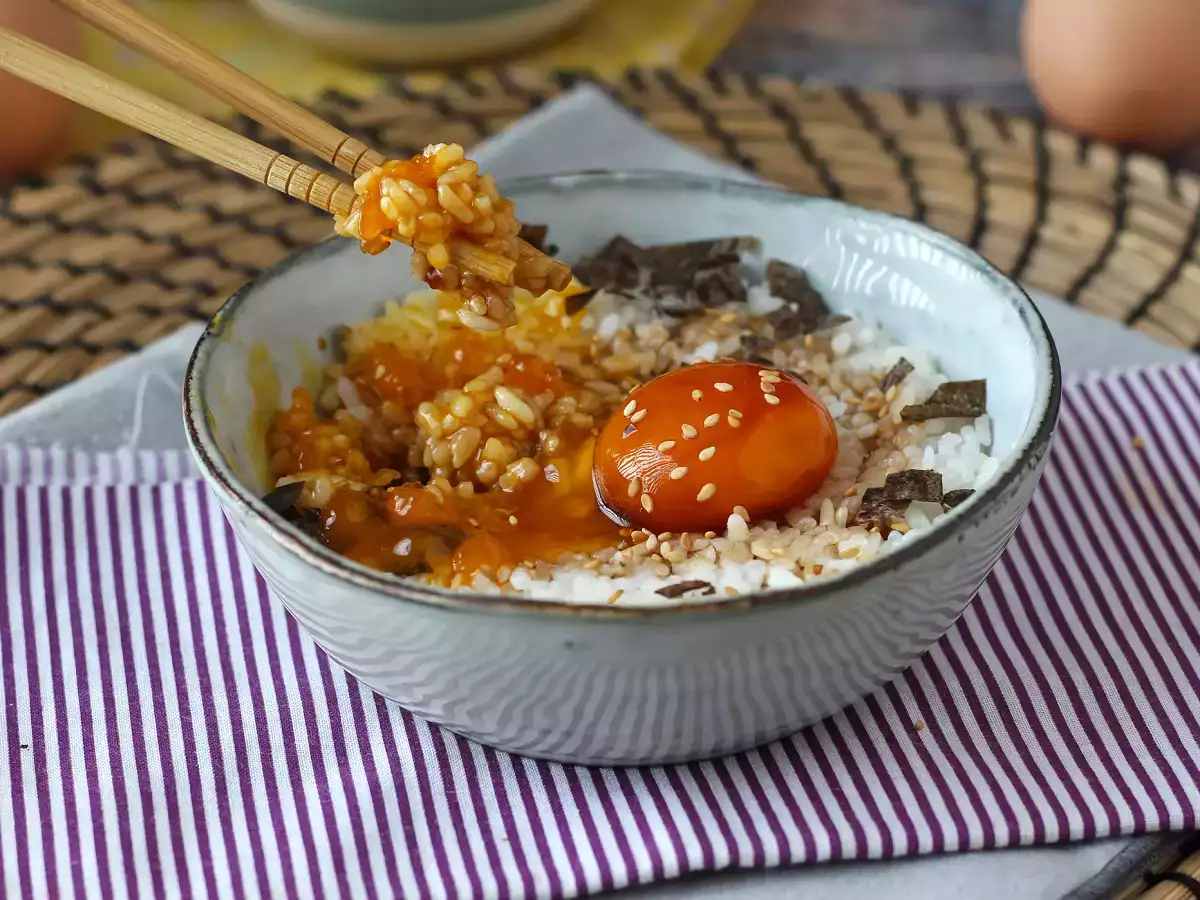 Jajčni rumenjaki, konzervirani v sojini omaki - fotografija 3