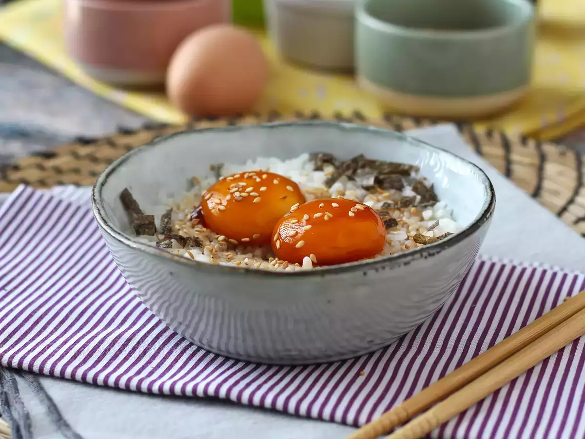 Jajčni rumenjaki, konzervirani v sojini omaki - fotografija 4