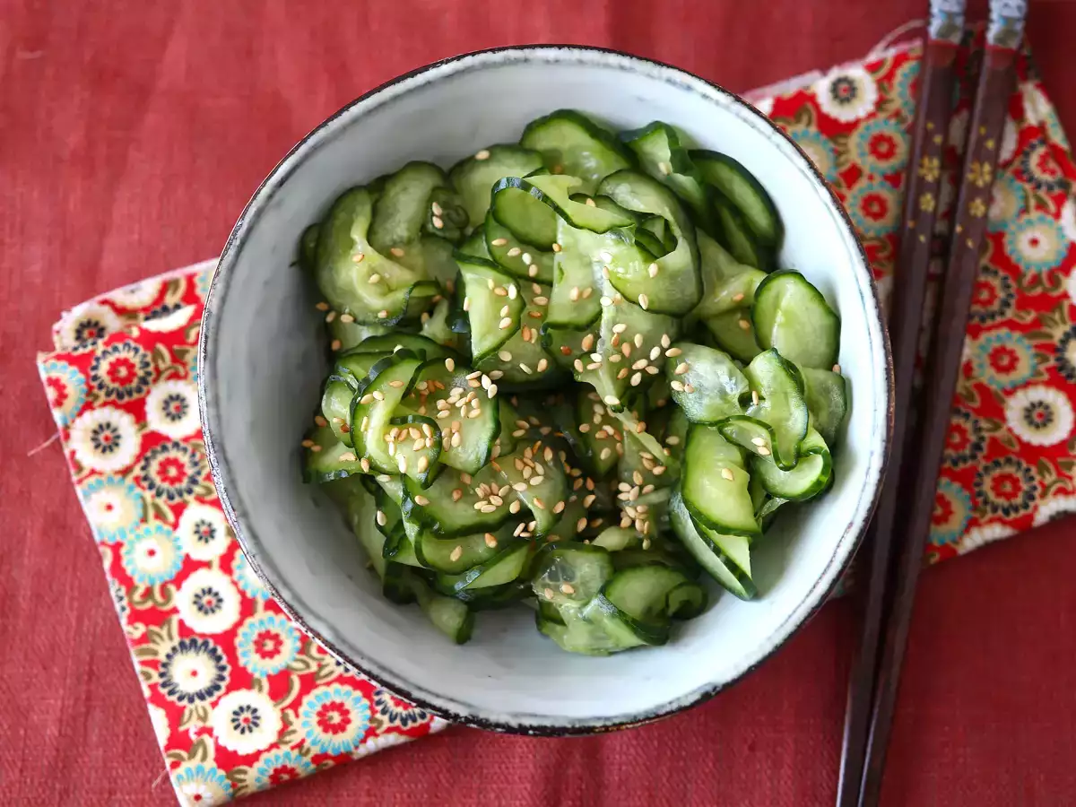 Japonska solata iz kislih kumaric - fotografija 3