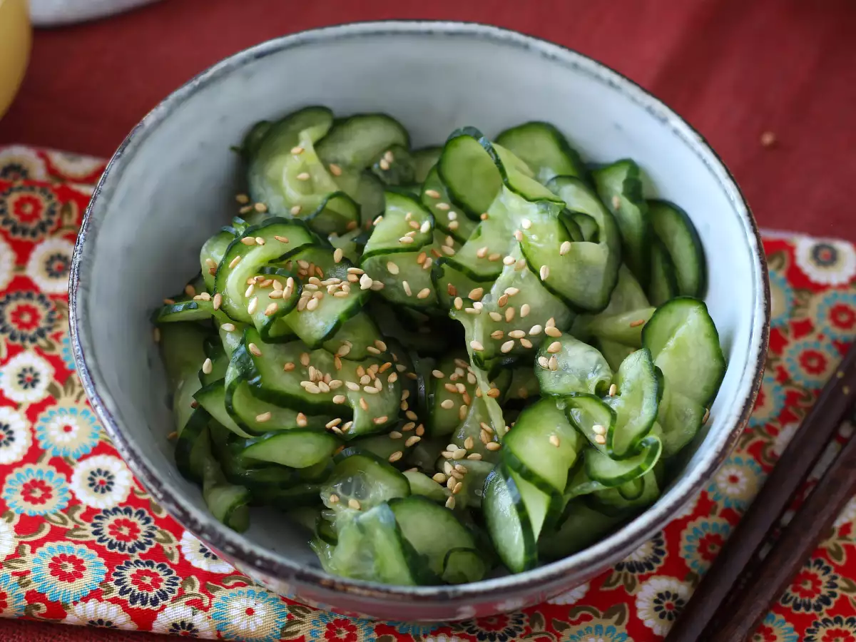 Japonska solata iz kislih kumaric - fotografija 5