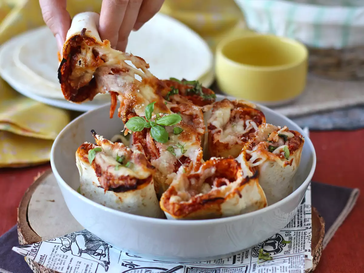 Kaj storiti s tortiljami Gurmanska jed za delitev z okusom pice! - fotografija 3