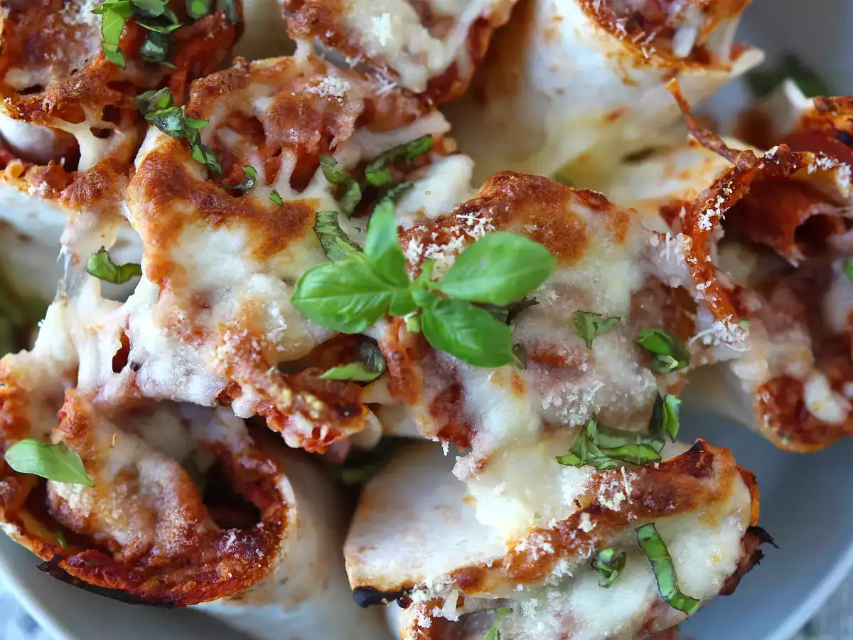 Kaj storiti s tortiljami Gurmanska jed za delitev z okusom pice! - fotografija 4