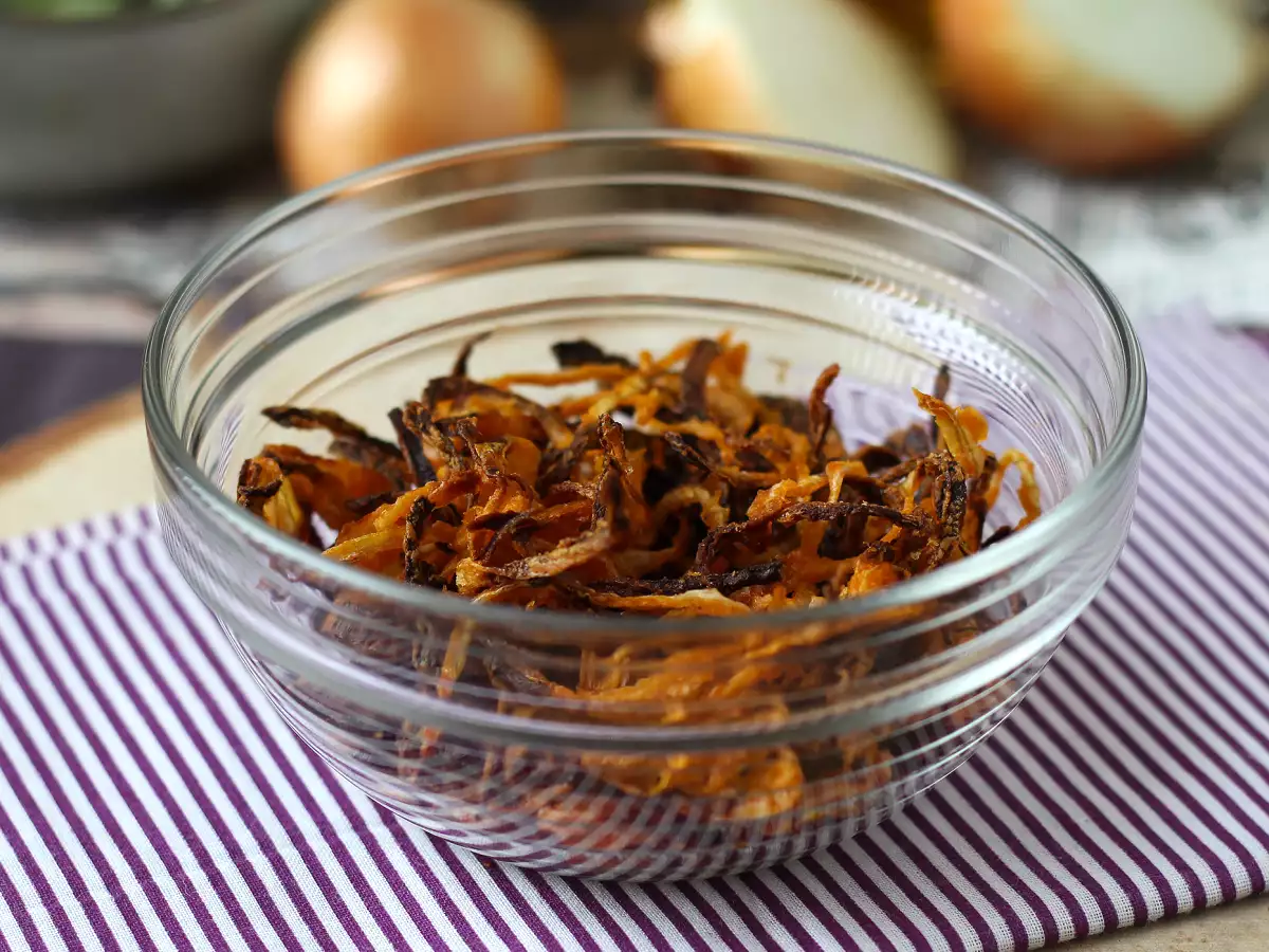 Kako pripraviti hrustljavo čebulo v pečici? - fotografija 3