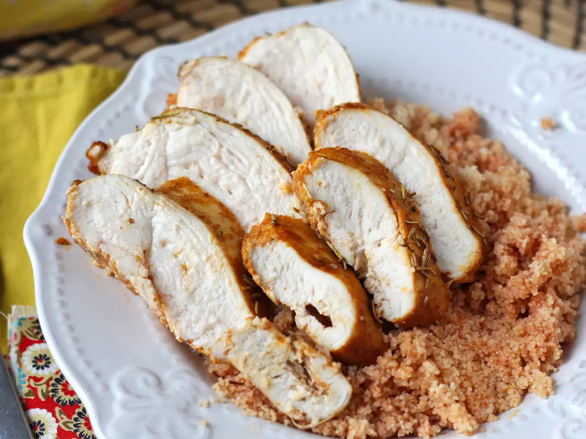 Kako pripraviti piščančje prsi v aparatu za cvrtje na zraku? - fotografija 3