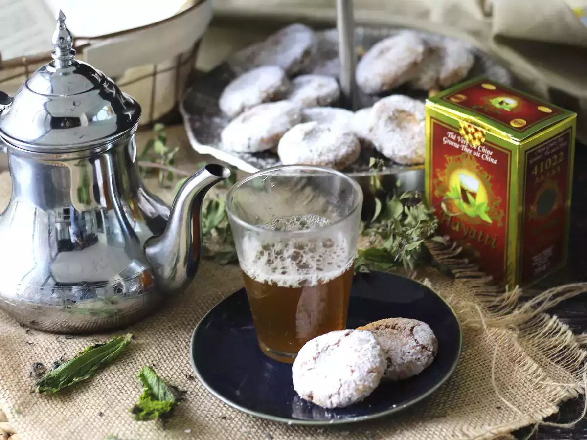 Kako pripraviti pristen maroški čaj iz poprove mete - fotografija 4