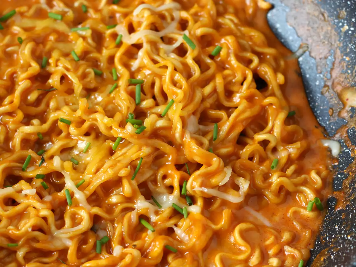 Kako pripraviti sir Buldak? Hiter in enostaven recept! - fotografija 6