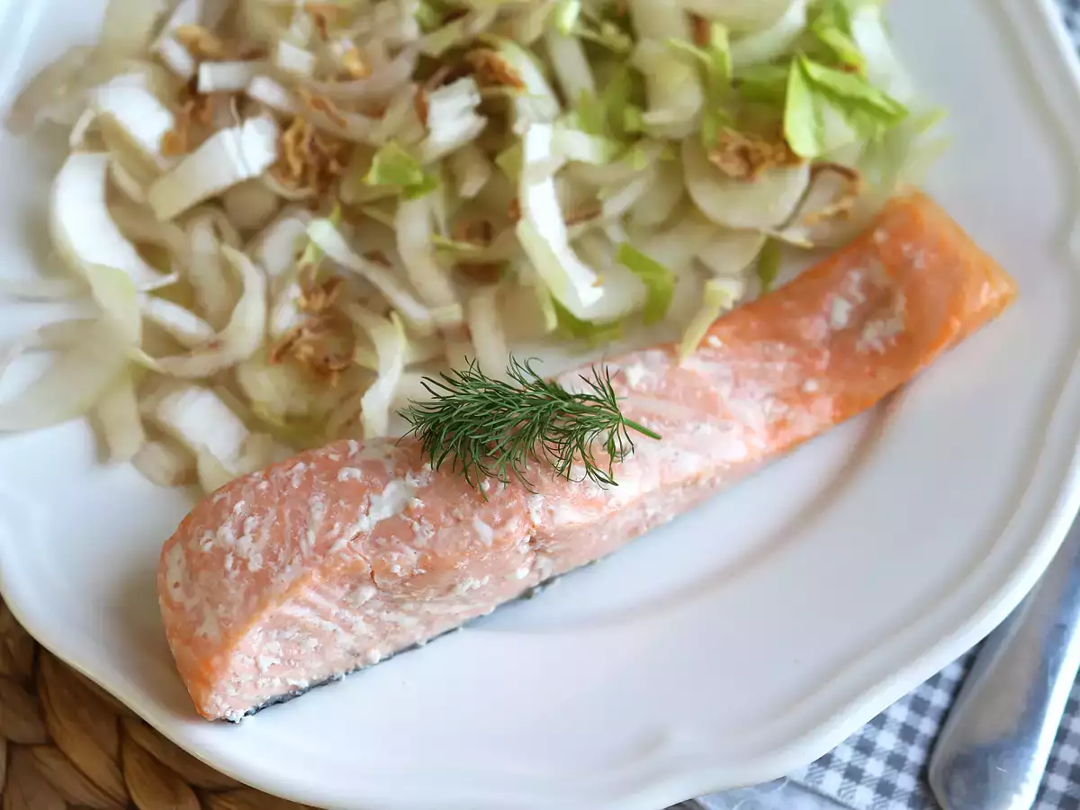 Kako v ponvi ocvremo lososov zrezek? - fotografija 4