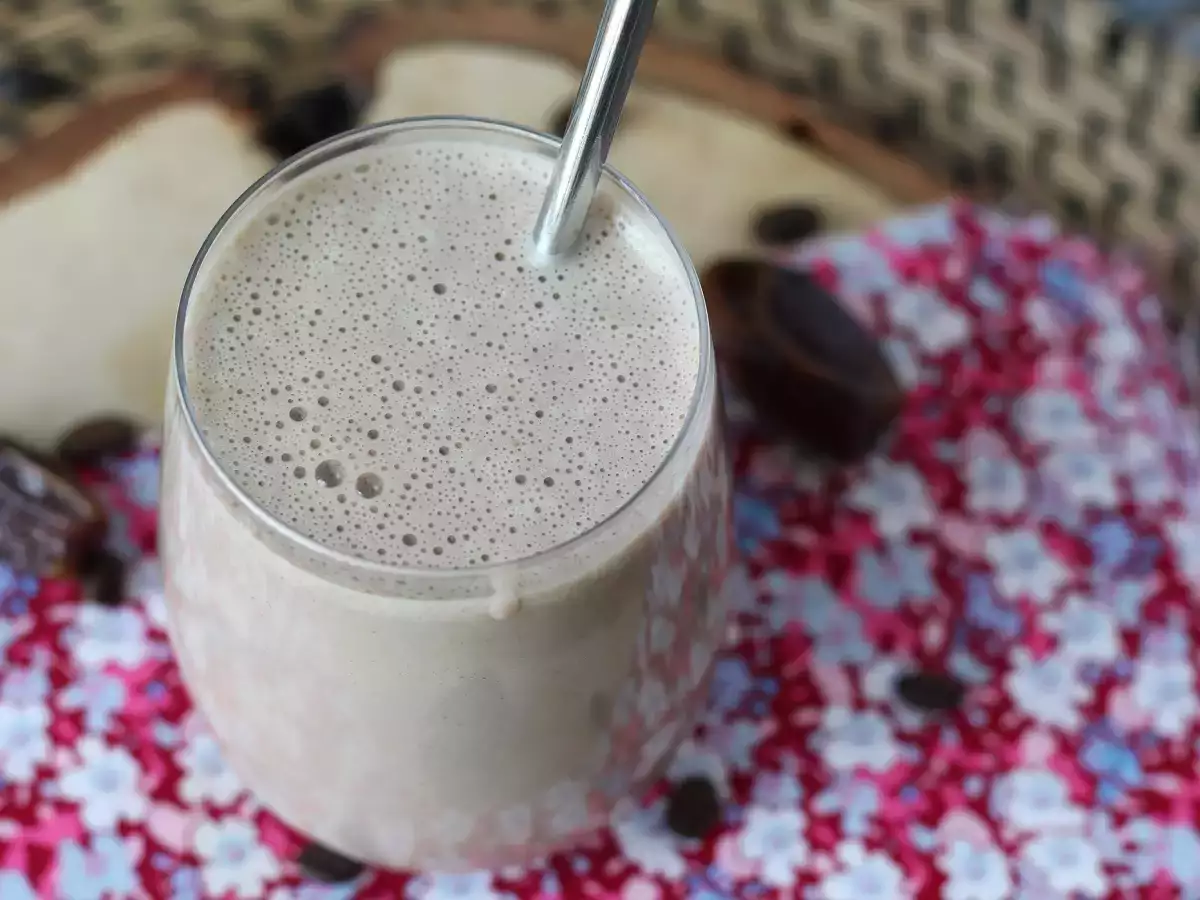 Kavni smoothie z datlji za prebujenje! - fotografija 2