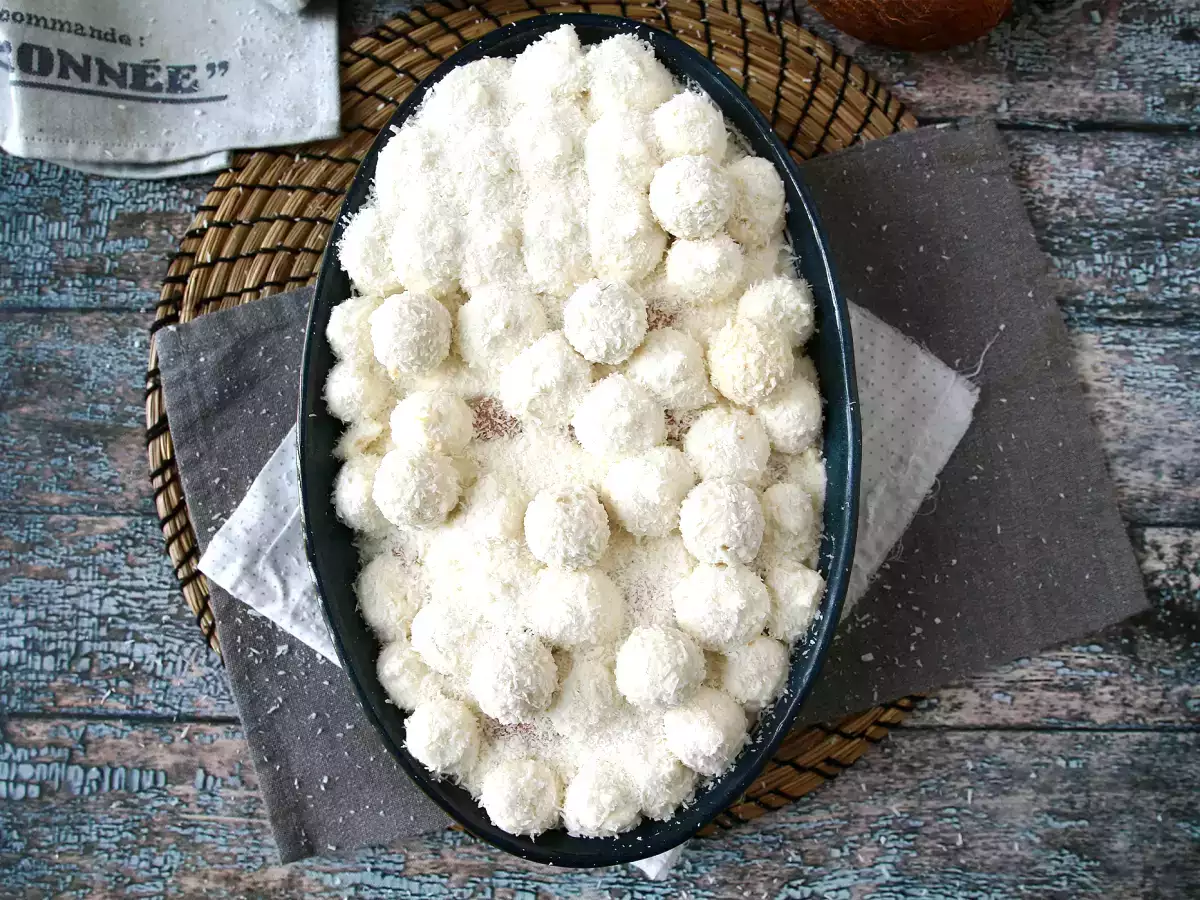 Kokosov tiramisu z Raffaello - fotografija 8