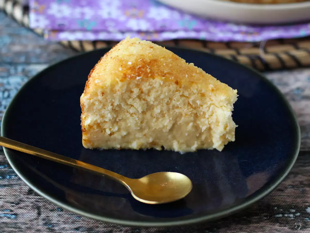 Kokosova torta s kondenziranim mlekom – enostavna in sočna - fotografija 3