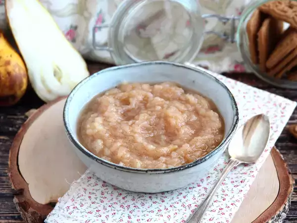 Recept Kompot iz hrušk in cimeta (brez dodanega sladkorja)