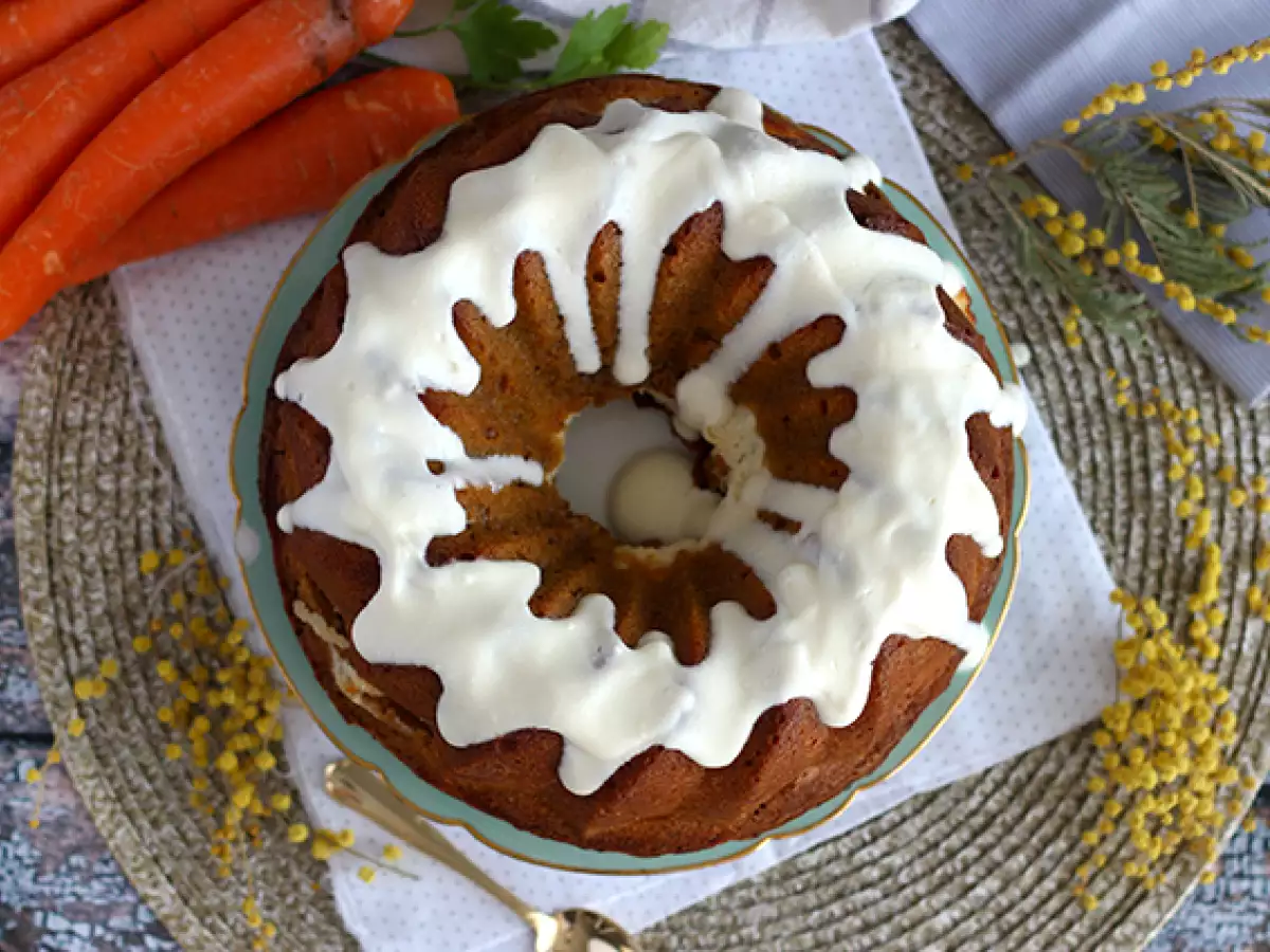 Korenčkov kolač s cheesecake nadevom - fotografija 5