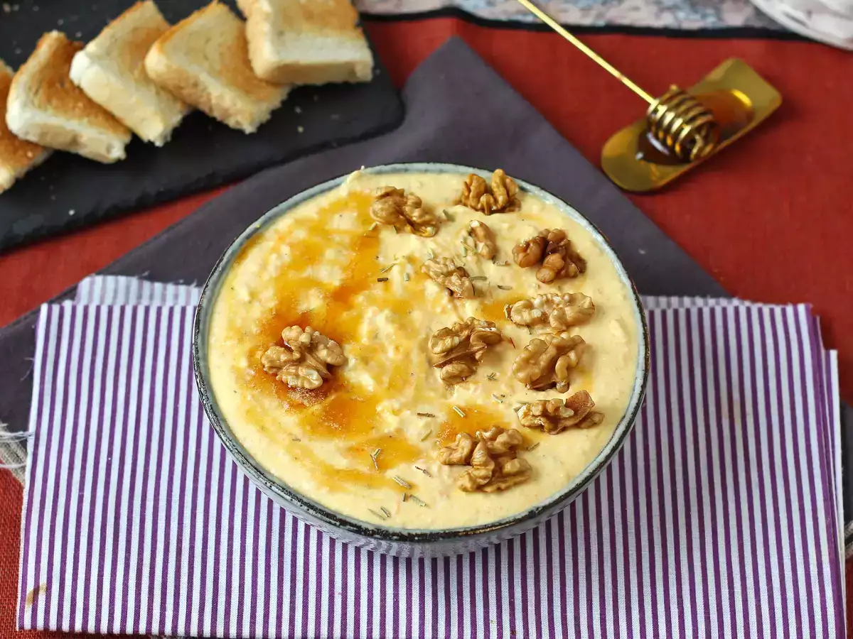 Kremna pašteta iz buč in fete s pridihom medu - fotografija 3