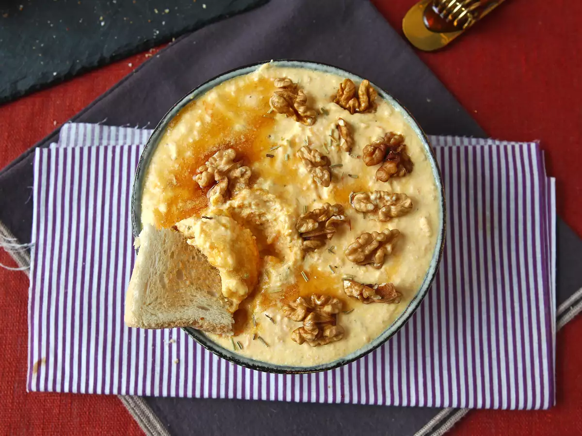 Kremna pašteta iz buč in fete s pridihom medu - fotografija 4