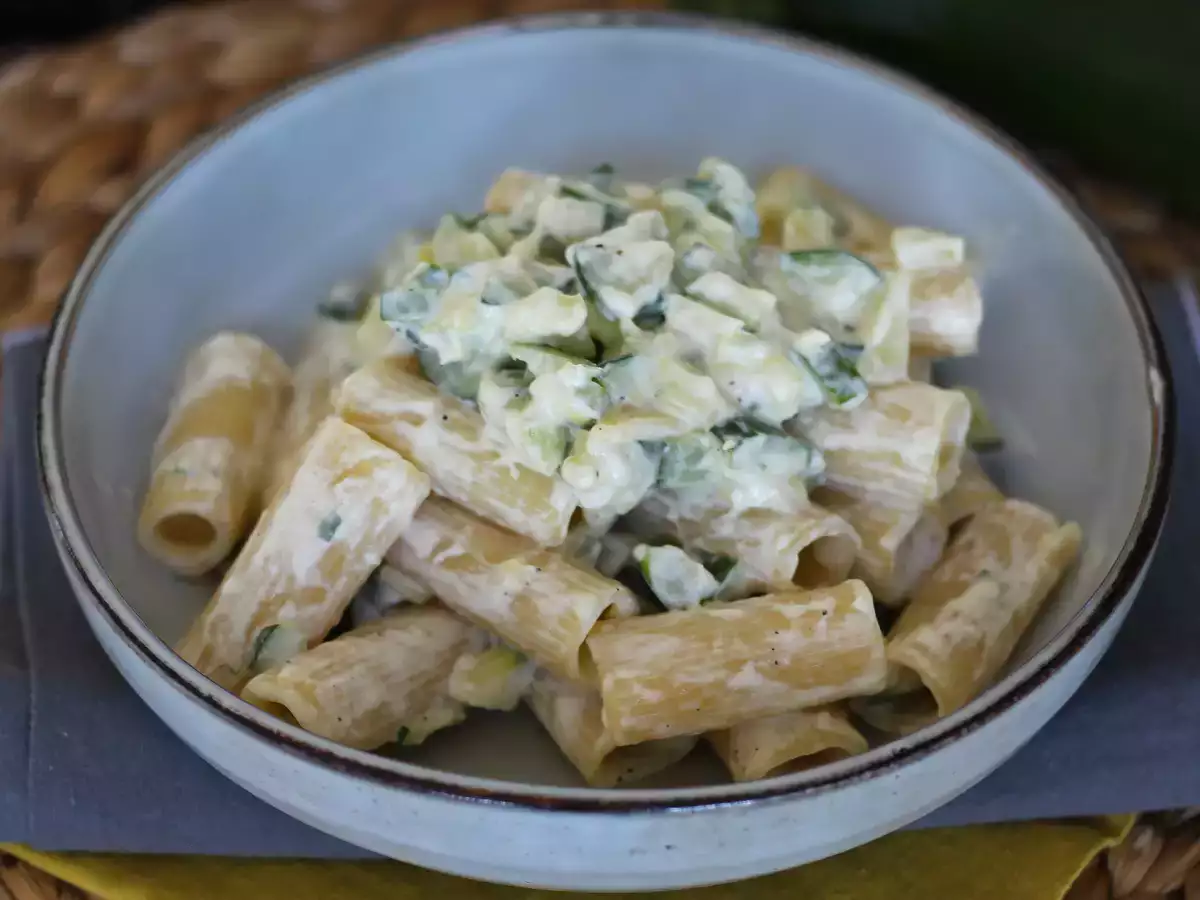 Kremne testenine z bučkami, okusen in zelo hiter recept - fotografija 4