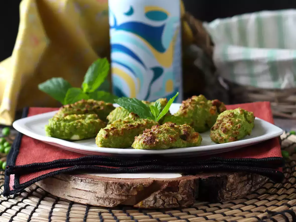 Kroglice z grahom in feto v zračnem cvrtniku: okusne in zelo hitre za pripravo! - fotografija 4