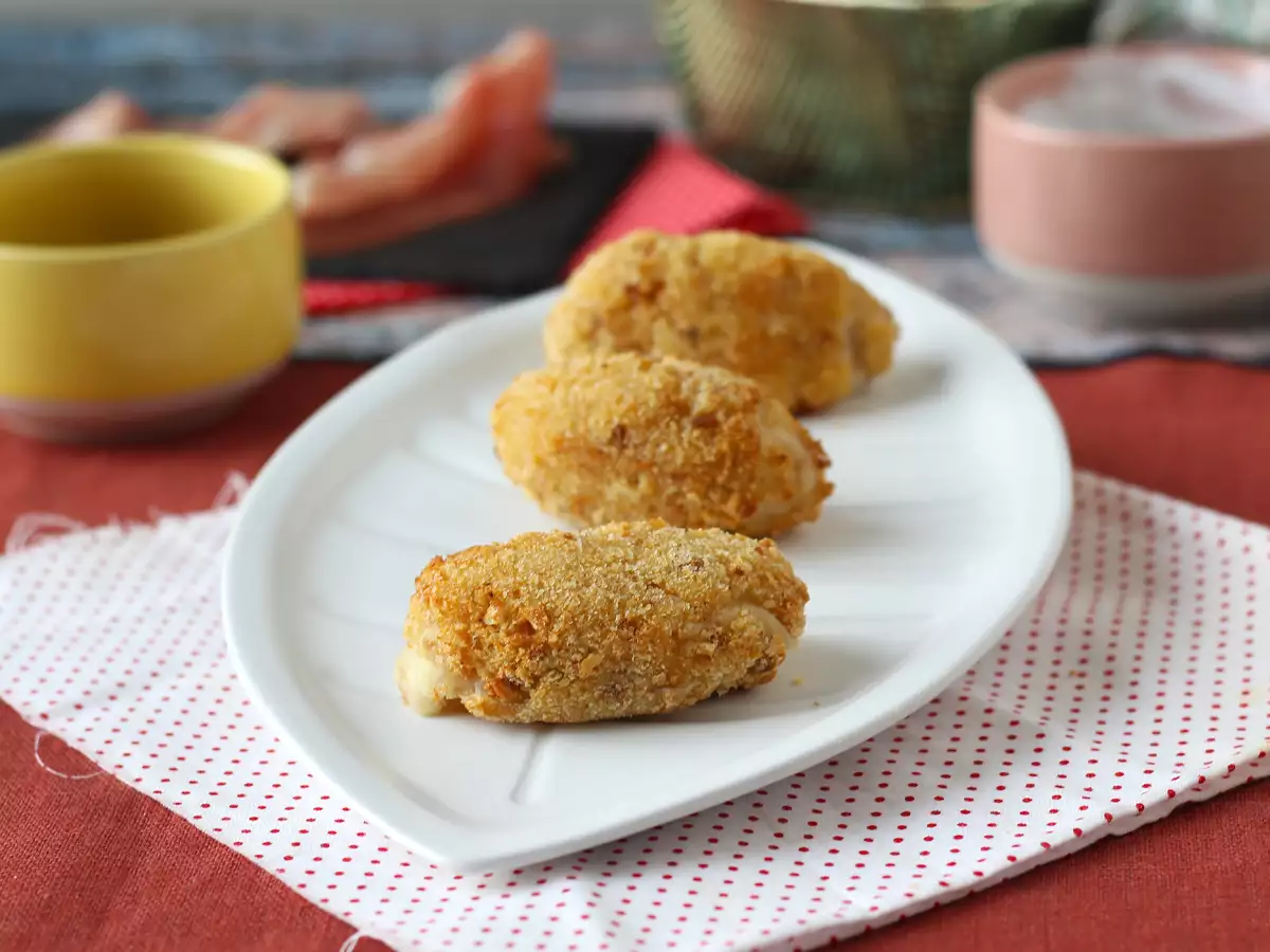 Kroketi s šunko v cvrtniku na vroč zrak: malo olja, a še vedno hrustljavi! - fotografija 2