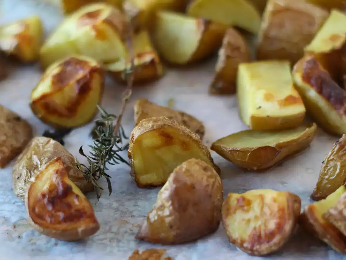 Krompir, pečen v pečici – klasičen in zanesljiv recept - fotografija 2