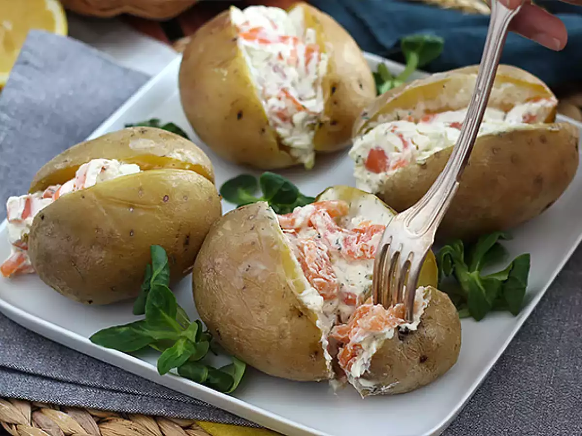 Krompir, polnjen z dimljenim lososom in fromage frais - fotografija 5