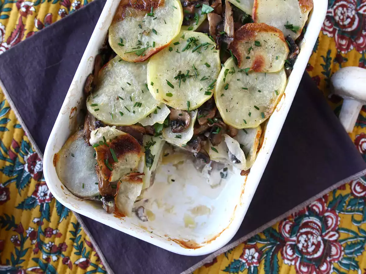 Krompirjev gratin z gobami - fotografija 4