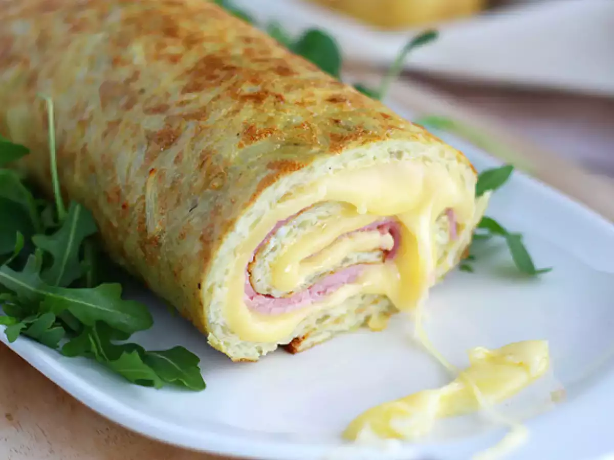 Krompirjeva rolada s sirom Raclette de Savoie in šunko - fotografija 3