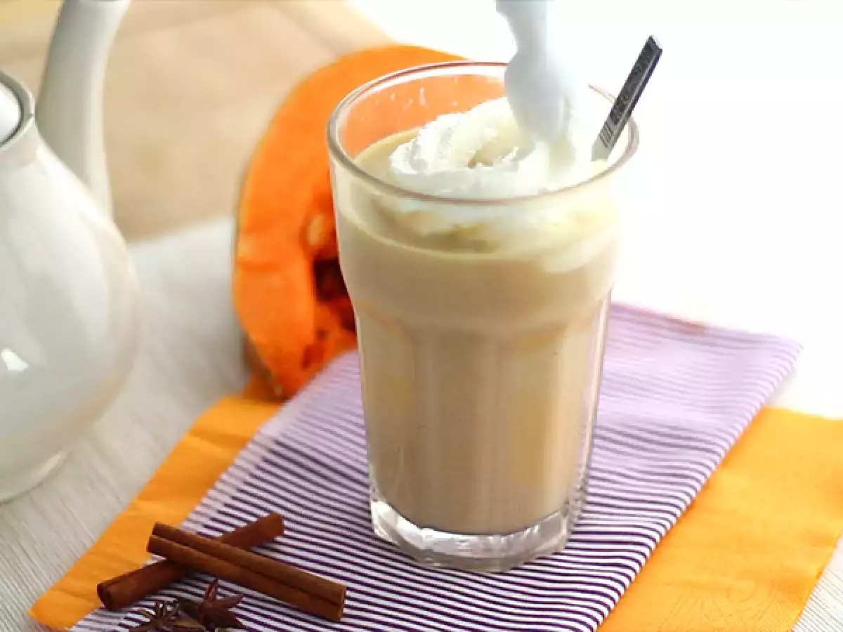 Latte z bučno začimbo - fotografija 4