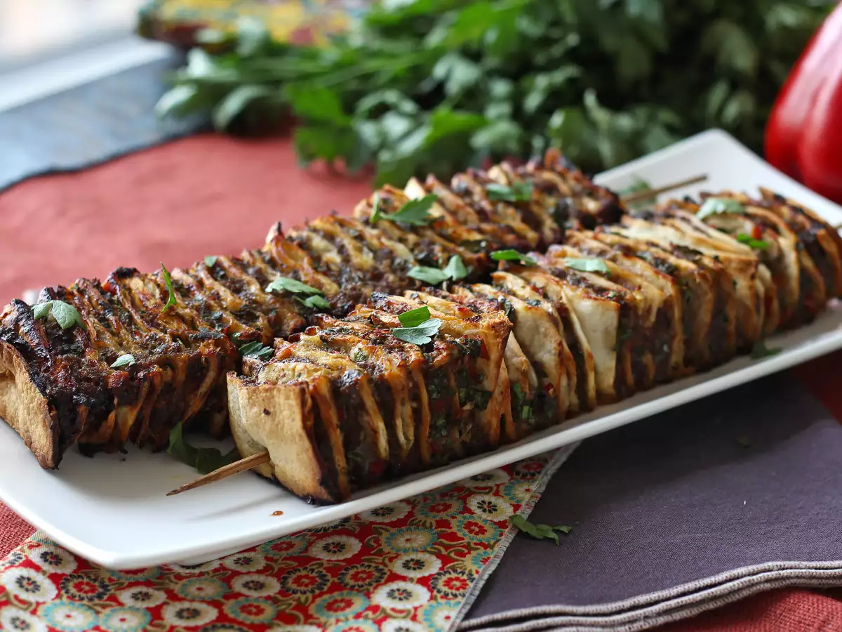 Lavaš kebab s tortiljami – sloviti preprosti kebabi iz pečice! - fotografija 3