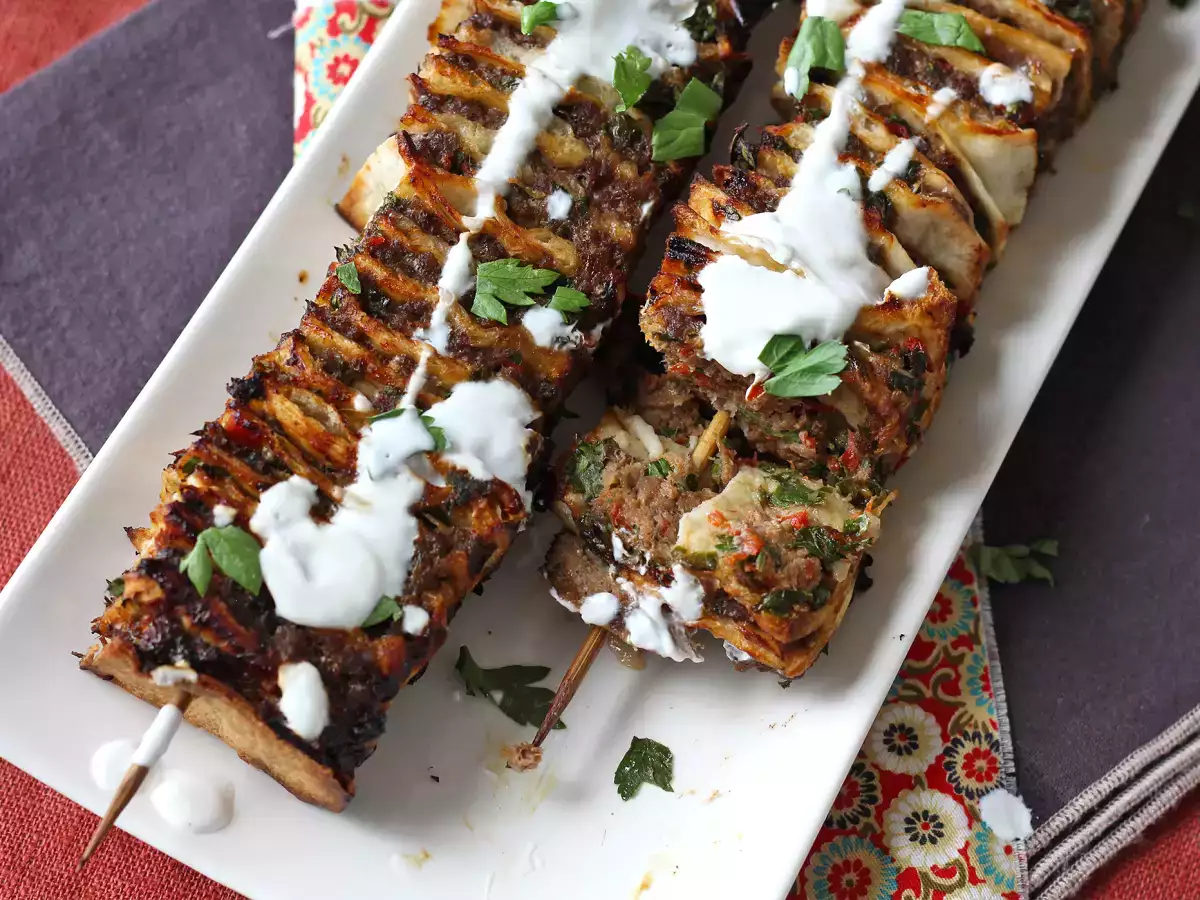 Lavaš kebab s tortiljami – sloviti preprosti kebabi iz pečice! - fotografija 4