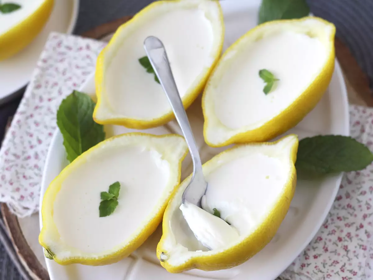 Lemon Posset – limonina sladica brez peke, ki vam bo všeč - fotografija 7