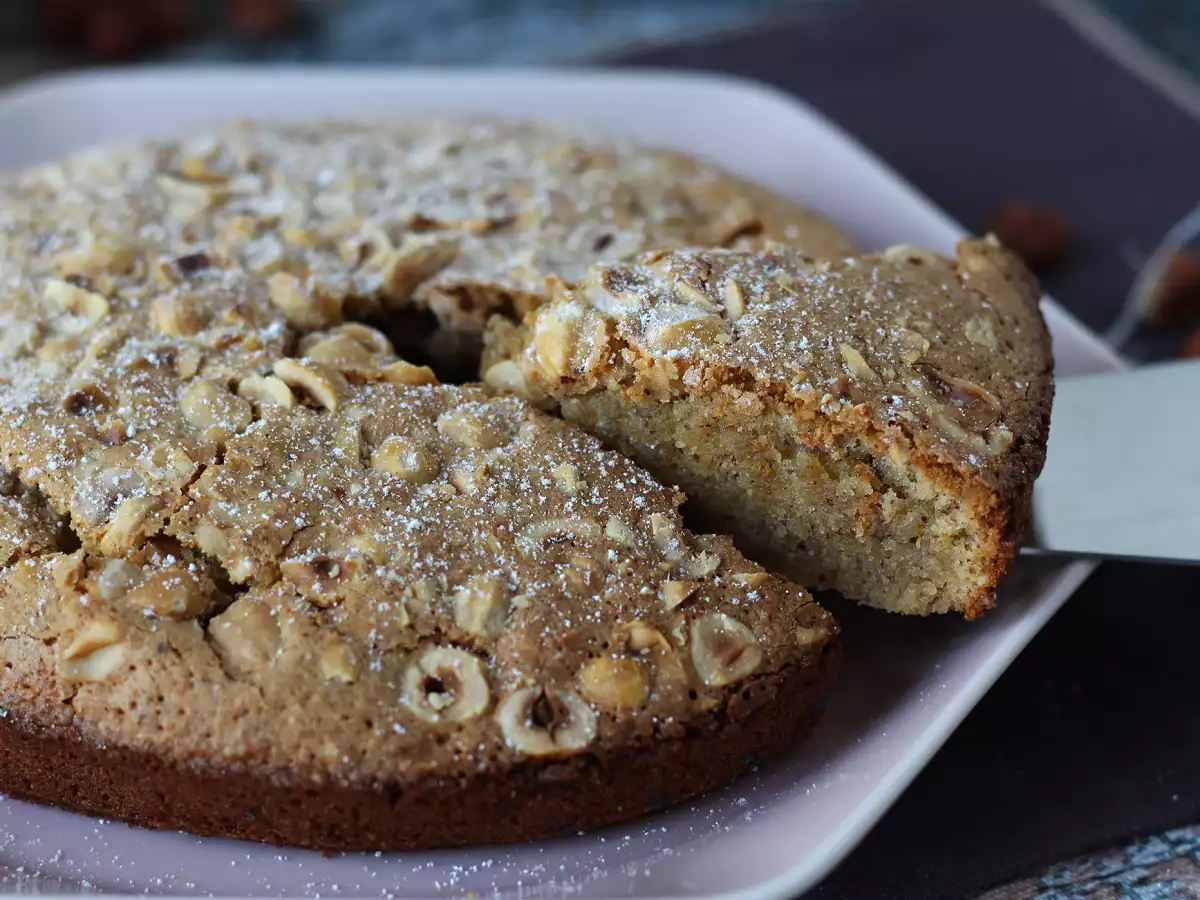 Lešnikova torta – sočna in hrustljava torta iz 5 sestavin! - fotografija 6