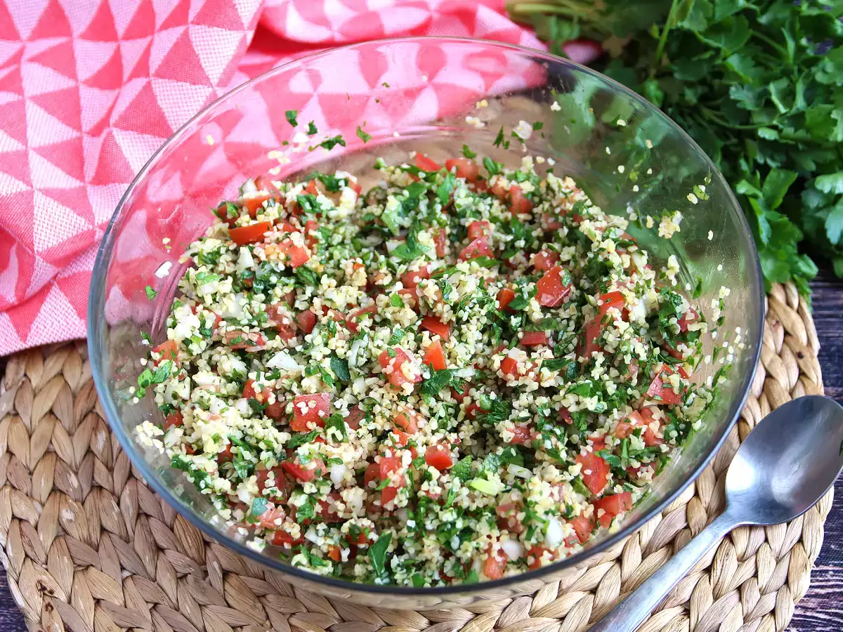 Libanonski tabbouleh, tako dišeč in svež, kot ga imamo radi - fotografija 3