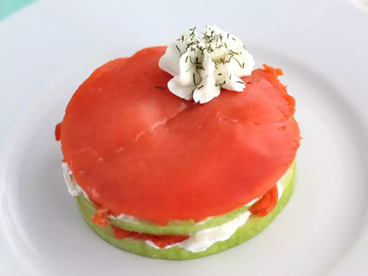 Lososov mille feuille z zelenim jabolkom - fotografija 4