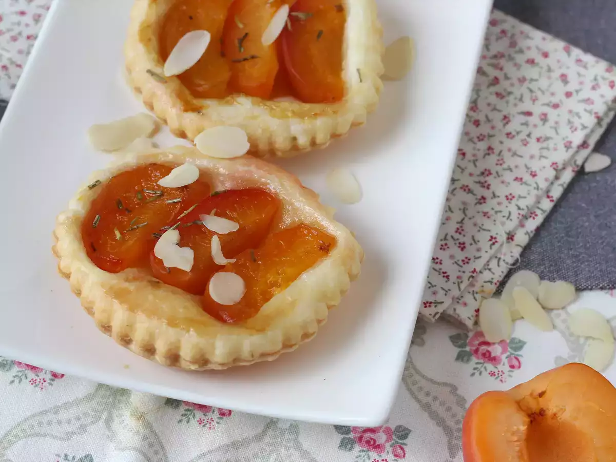 Marelične tartaletke tatin – hitra sladica, ko imate goste! - fotografija 2