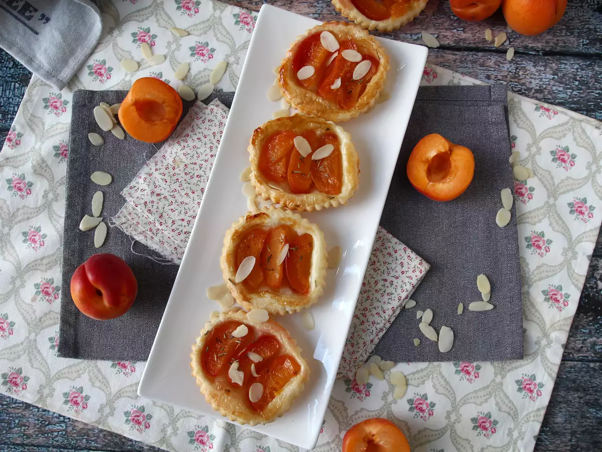 Marelične tartaletke tatin – hitra sladica, ko imate goste! - fotografija 5