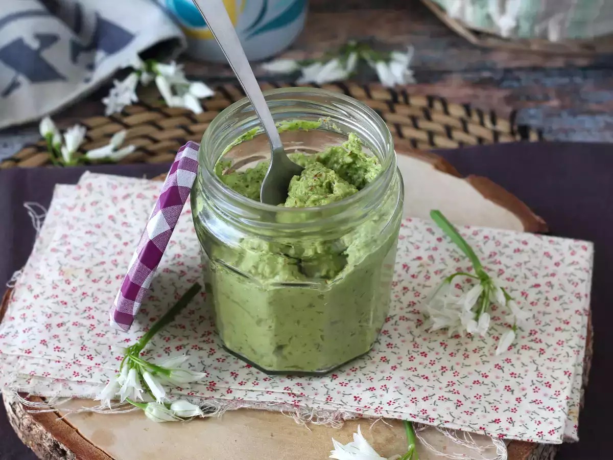 Medvedov česnov pesto, dišeč in zelo okusen! - fotografija 4