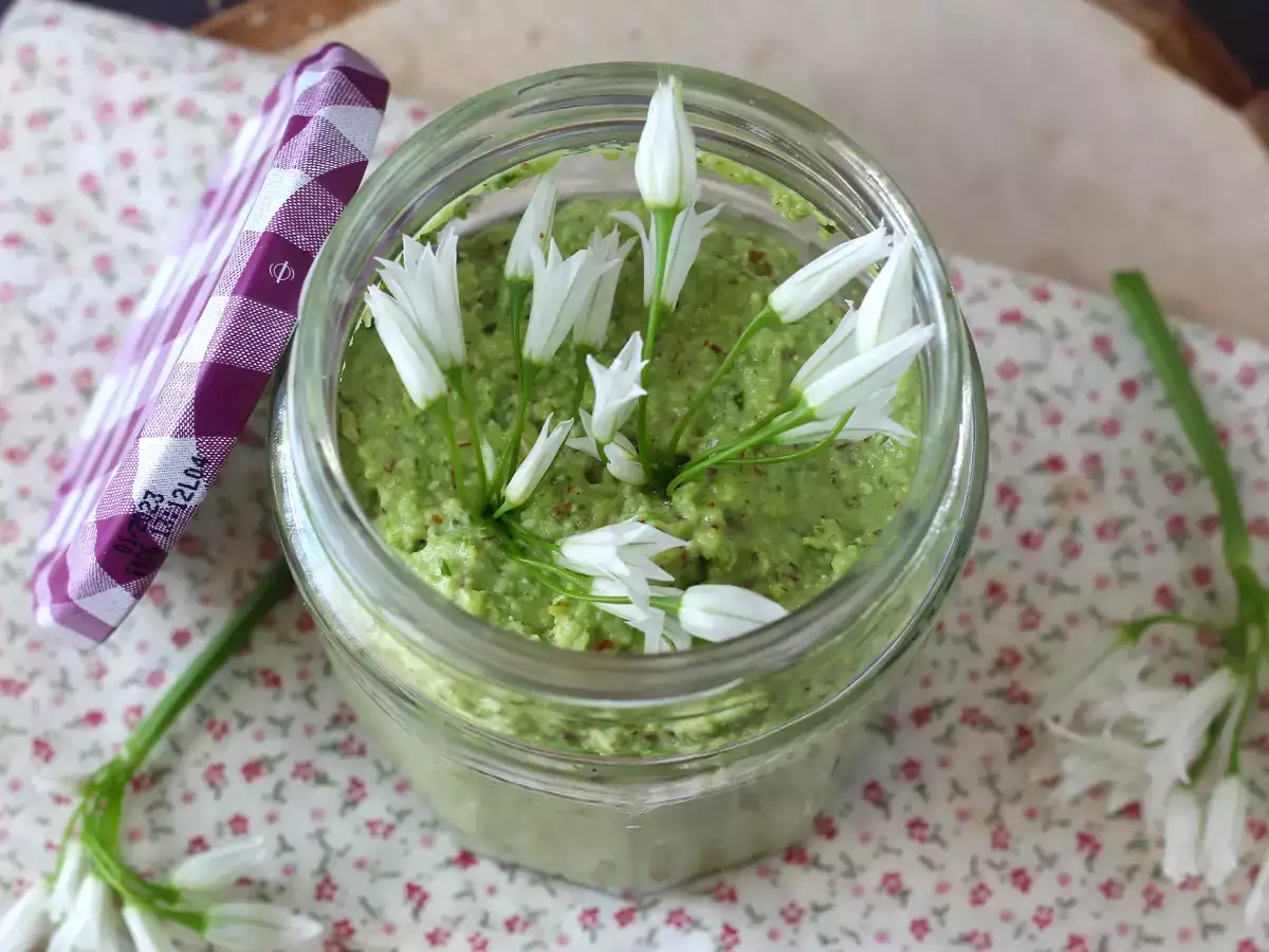 Medvedov česnov pesto, dišeč in zelo okusen! - fotografija 5