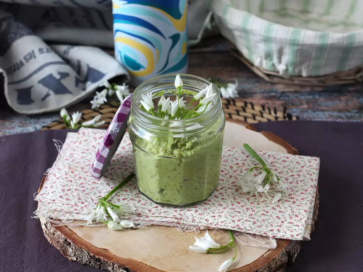 Medvedov česnov pesto, dišeč in zelo okusen! - fotografija 6