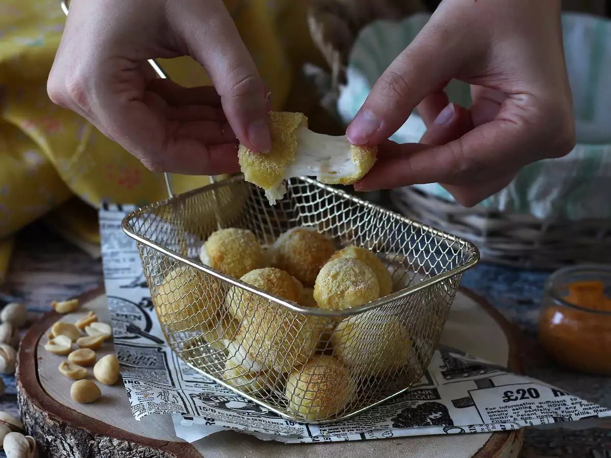 Mini mocarele v cvrtniku na vroč zrak - fotografija 4