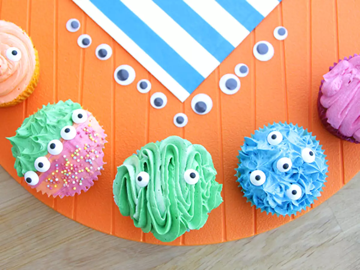 Monster cupcakes za noč čarovnic - fotografija 2