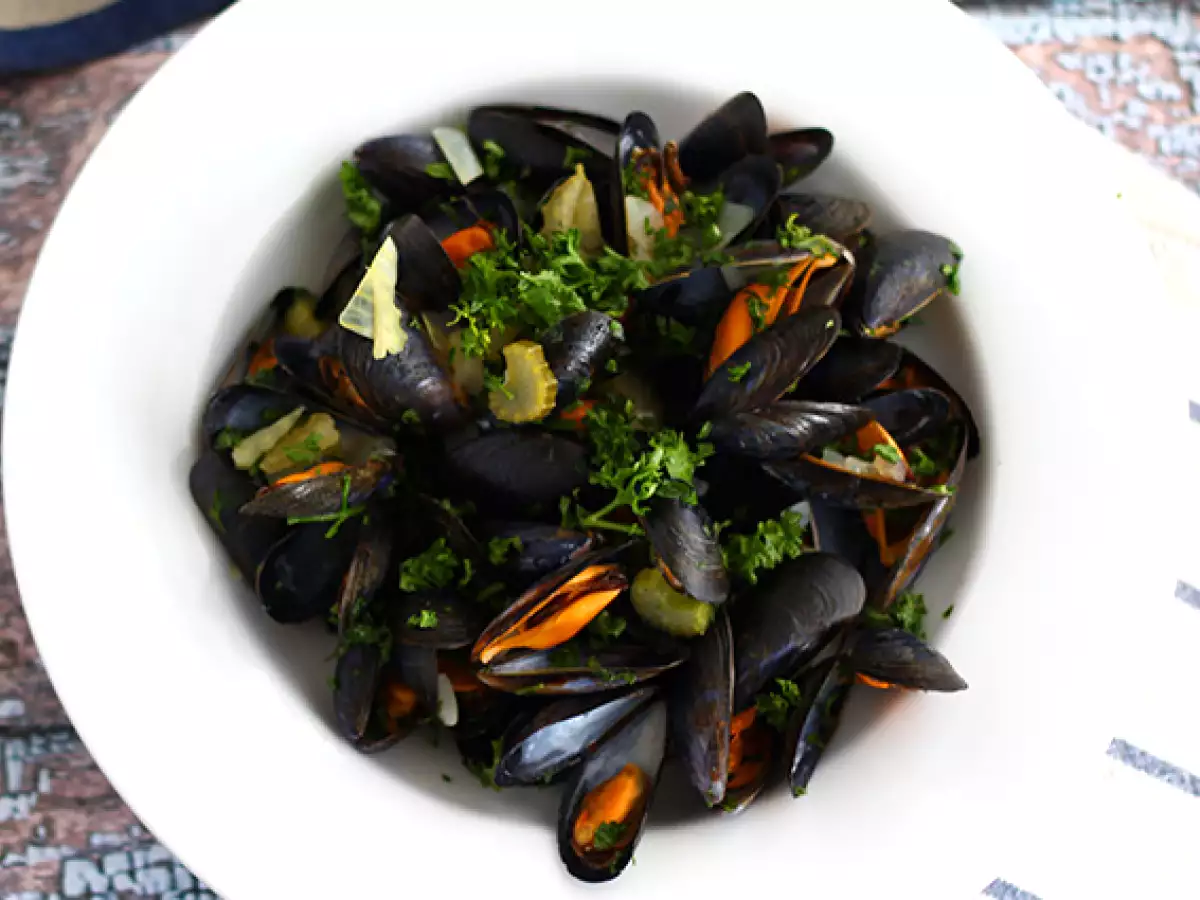 Moules marinières, preprost in okusen recept - fotografija 3