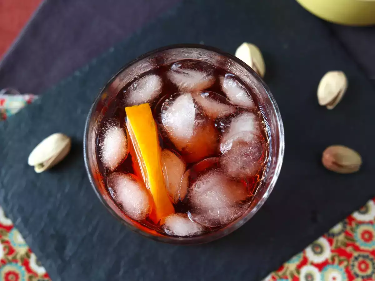 Negroni: recept s pravimi odmerki za pripravo doma - fotografija 3