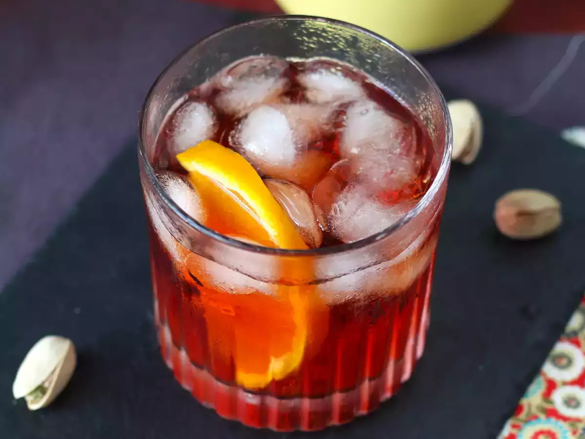 Negroni: recept s pravimi odmerki za pripravo doma - fotografija 4