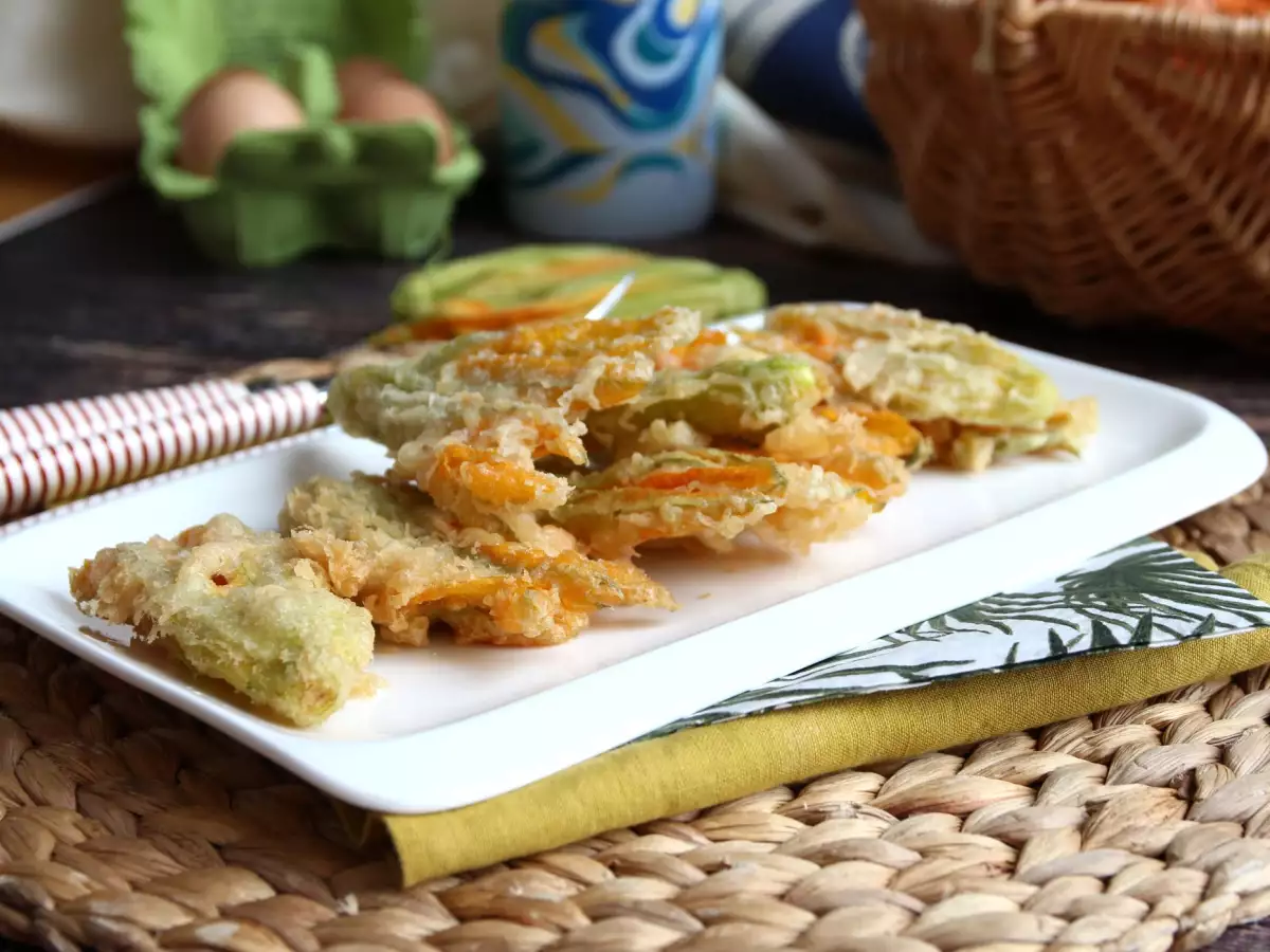 Ocvrti bučkini cvetovi: recept za testo z gazirano vodo - fotografija 7