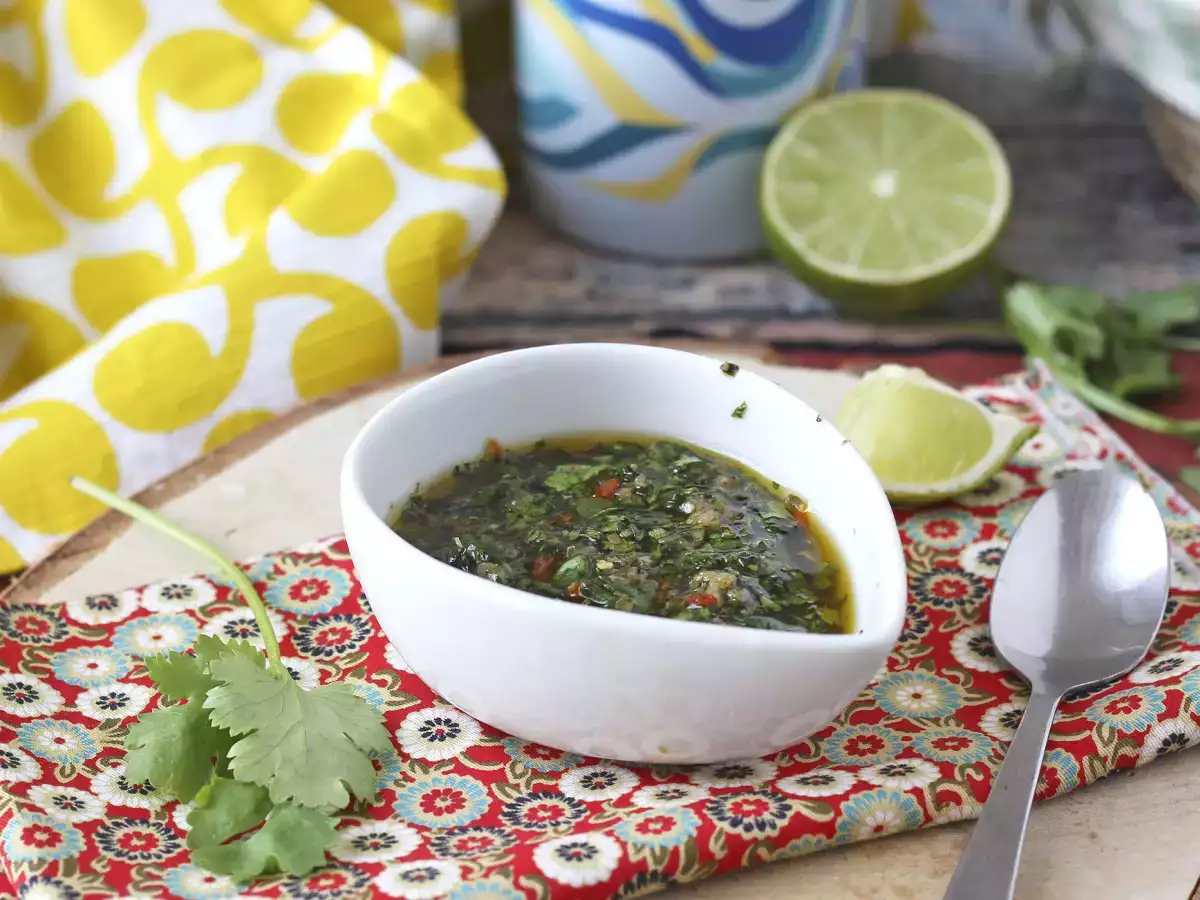 Omaka chimichurri: popoln dodatek za žar in pečenke - fotografija 2