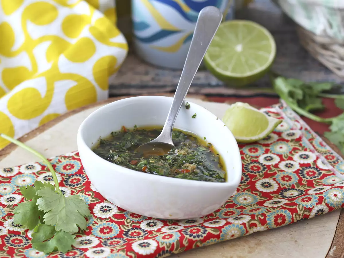 Omaka chimichurri: popoln dodatek za žar in pečenke - fotografija 4