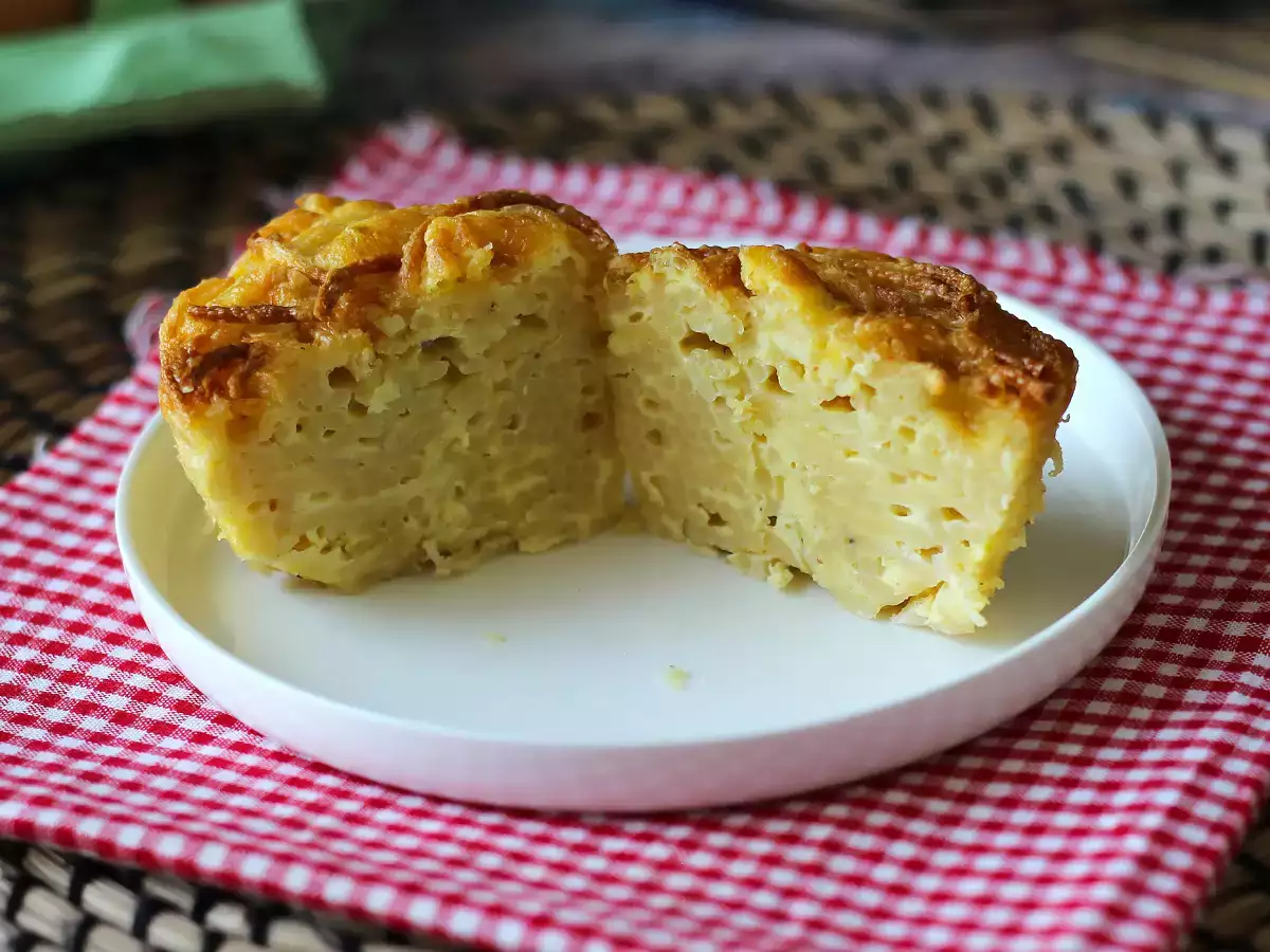 Omleta s testeninami v cvrtniku na zraku - fotografija 4