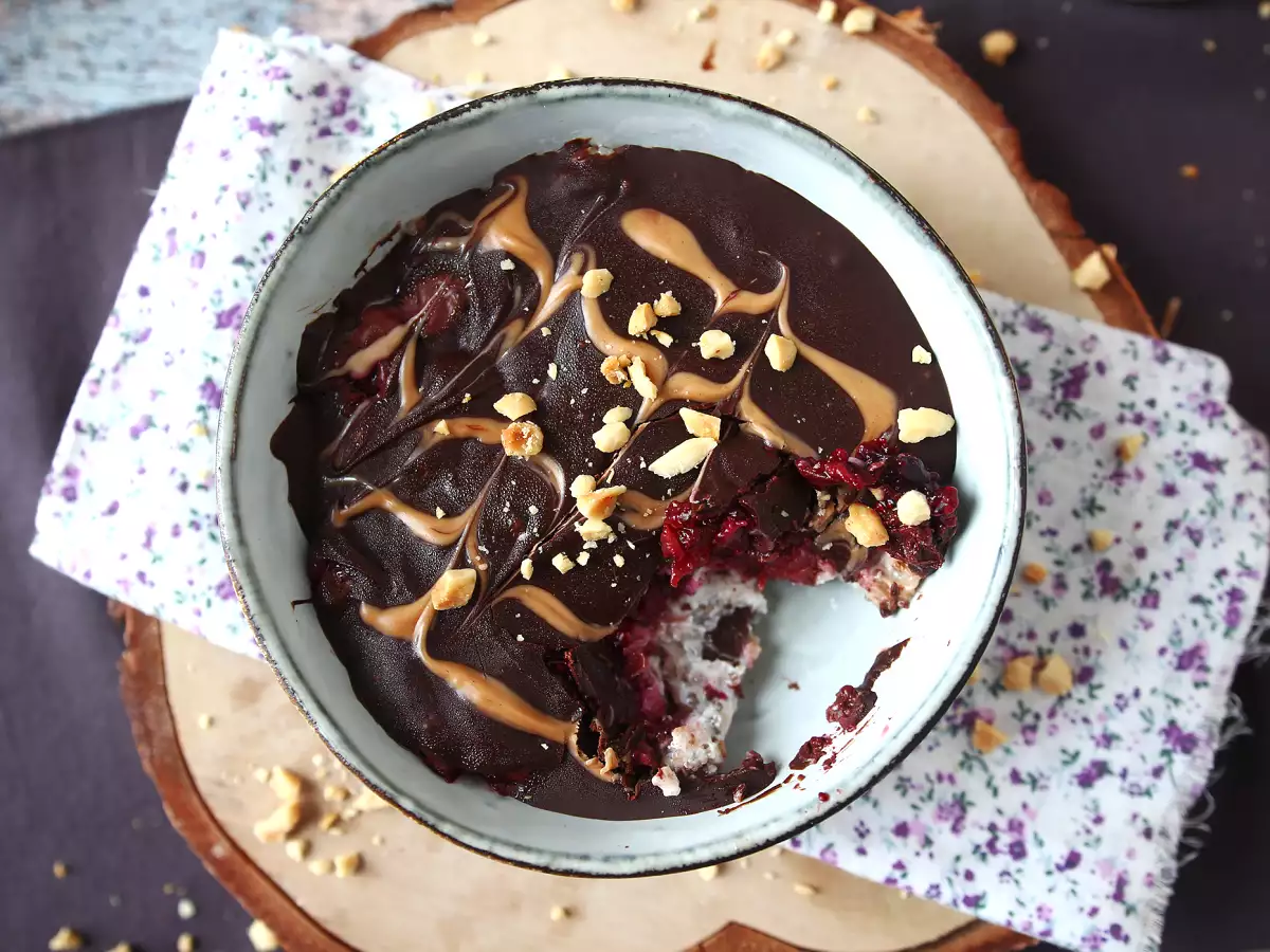 Ovseni kosmiči čez noč rdeče sadje in čokolada, zdrav in nasiten zajtrk! - fotografija 3